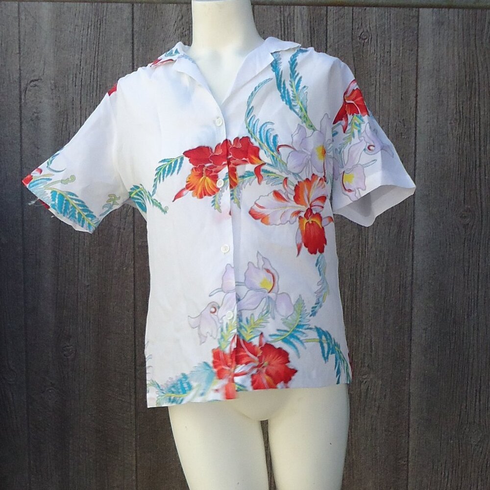 Vintage Hawaiian Resort Line as is sleeve hem